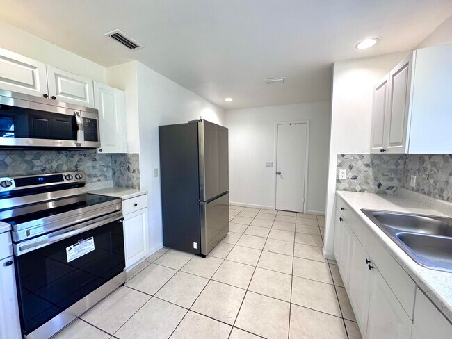 Foto del edificio - 3692 Corrigan Ct