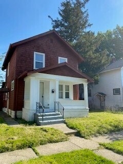 Primary Photo - 1594 Arlington Ave