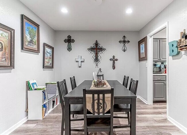 Foto del edificio - 1007 College Ave