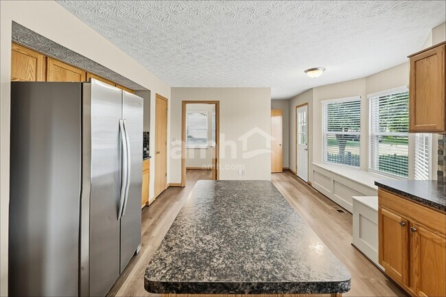 Building Photo - 3626 Brook Spring Dr