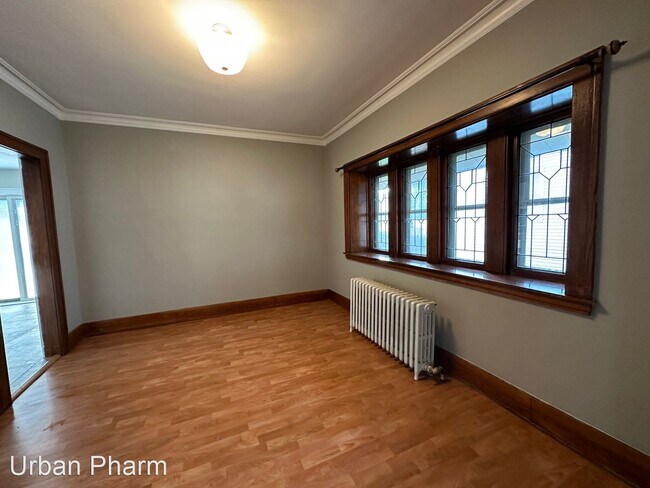 Building Photo - 3 br, 1.5 bath House - 1019 Calvin SE