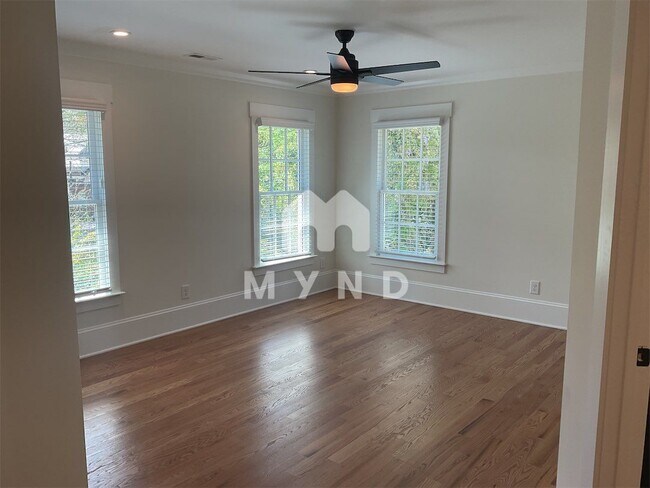 Building Photo - 1706 S Mint St Unit B