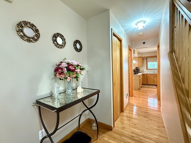 Building Photo - 478 Preston Cir