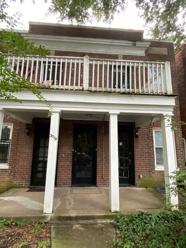 Building Photo - 3019 Ellwood Ave