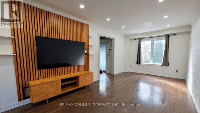 Building Photo - 1816 Woodgate Ct