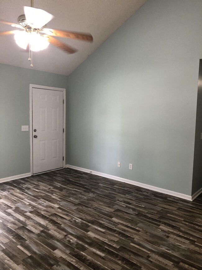 Foto del edificio - 663 Windward Dr