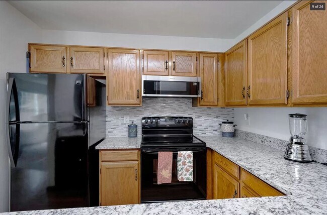 Foto del edificio - Beautiful 3Bd/2.5Ba with Garage in Arvada