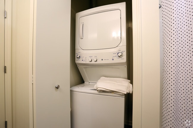 Interior Photo - SPACES