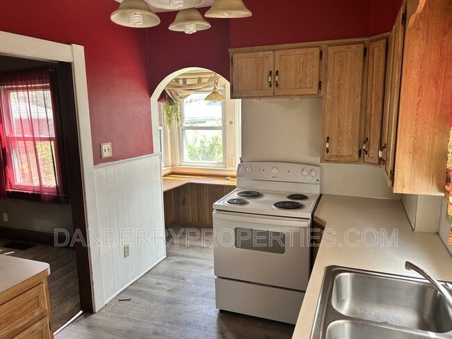 Building Photo - 4152 Garden Park Dr