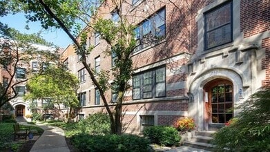 Building Photo - 732 Hinman Ave