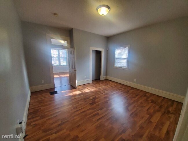 Foto del edificio - 2 br, 1 bath House - 848 Shelby St.