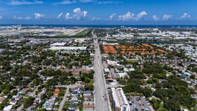 Foto del edificio - 2723 Griffin Rd