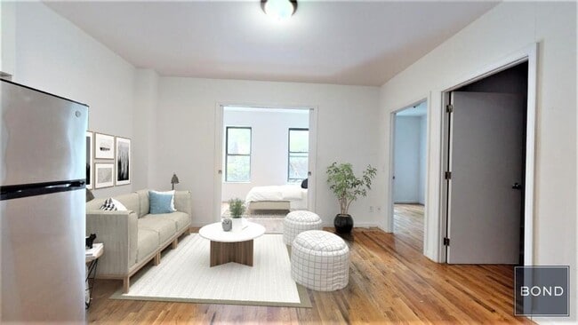 Building Photo - 441 W 51st St