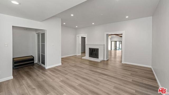 Building Photo - 5519 Ventura Canyon Avenue, Los Angeles, C...