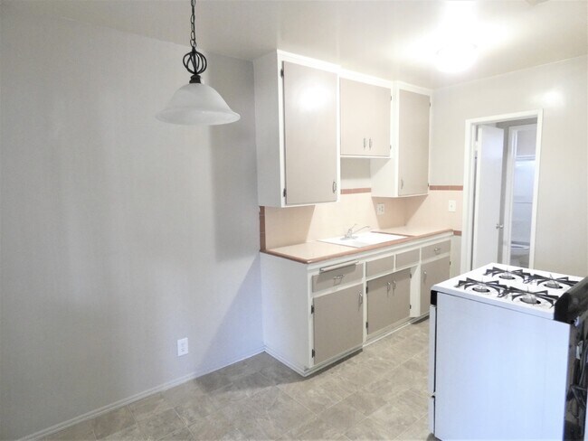 Foto del edificio - 9354 Greenwell St