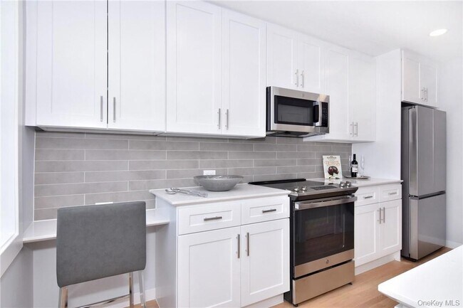 Foto del edificio - 235 Wolfs Ln