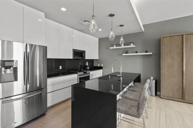 Building Photo - 5 N Osceola Ave