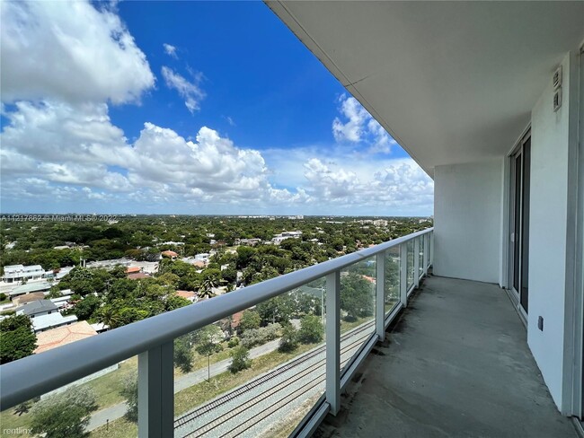 Foto del edificio - 1 br, 1 bath Condo - 4250 Biscayne Blvd 2783