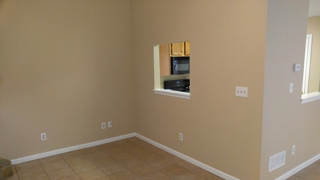 Foto del edificio - 1924 Cornell Way