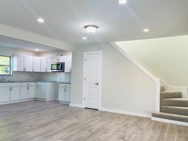 Building Photo - 1032 Hoke Smith Dr