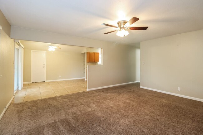 Foto del edificio - 10524 Spaulding Way