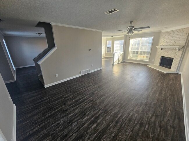 Foto del edificio - 7684 Mineral Crest Cir N