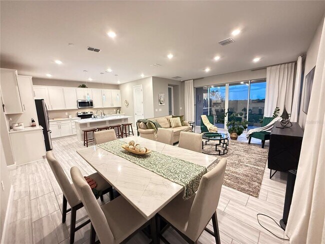 Foto del edificio - 244 Hillcrest Dr
