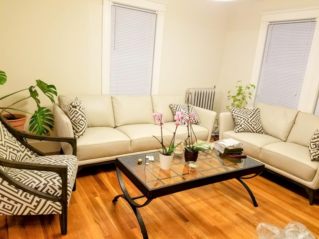 Foto principal - 176 Hayward St