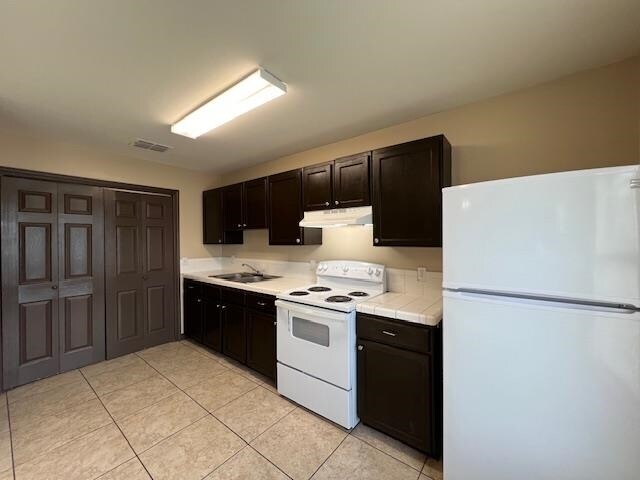 Building Photo - 529 Norwich Loop