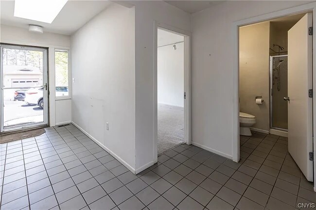 Foto del edificio - 7520 Spectrum Way