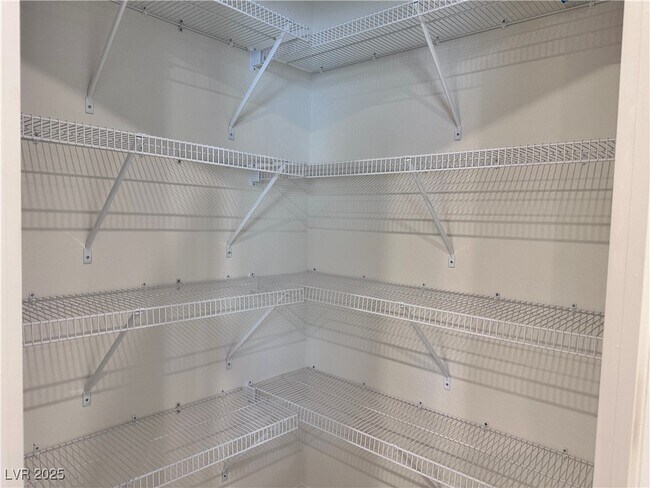 Foto del edificio - 3634 Cameri Ave