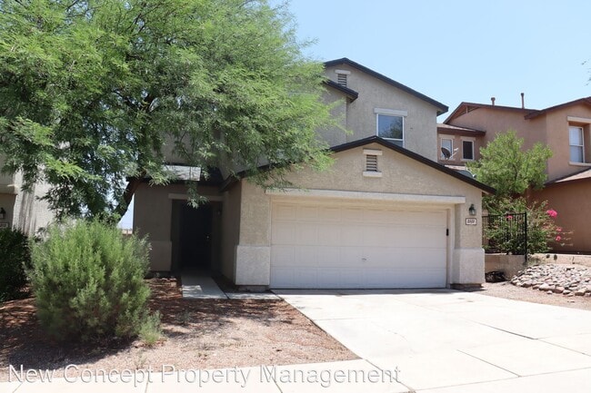 Building Photo - 4 br, 2.5 bath House - 2323 S McConnell Dr