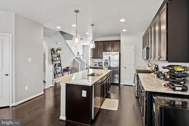 Foto del edificio - 7112 Yamhill Wy