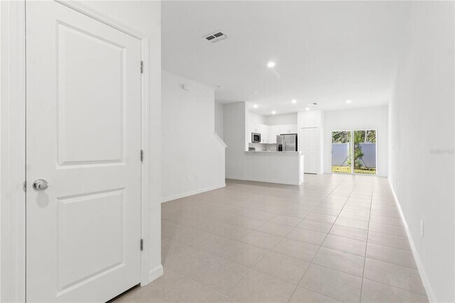 Building Photo - 36064 Risa Michele St