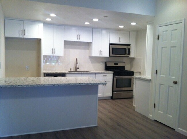 Photo - Los Caballeros #022 Apartment