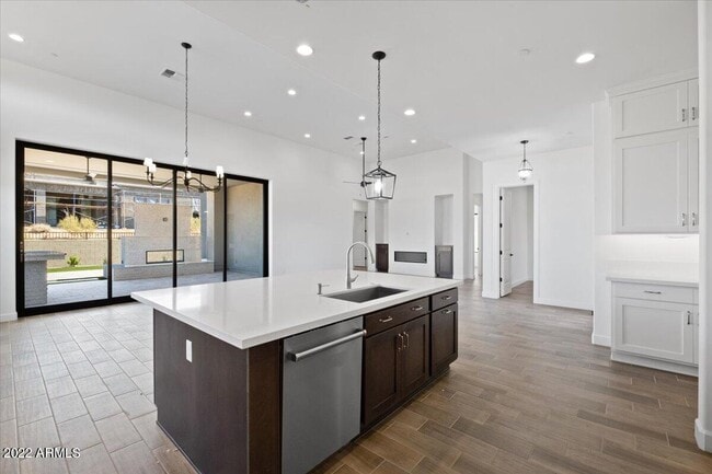 Foto del edificio - 12387 E Black Rock Rd