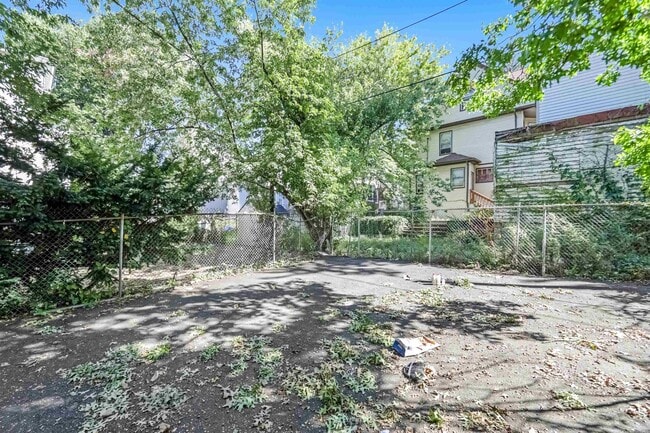 Foto del edificio - 904 S 18th St