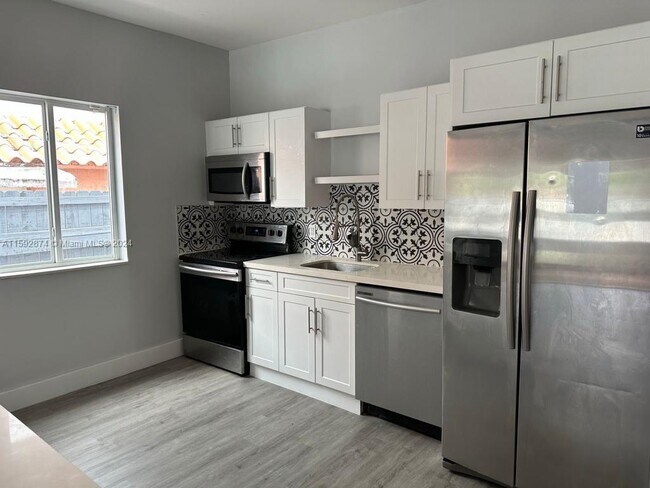 Foto del edificio - 1822 NW 4th St