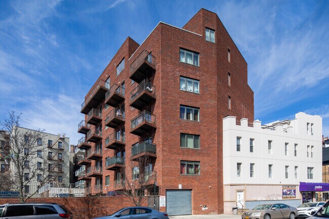 Building Photo - Neptune Tower