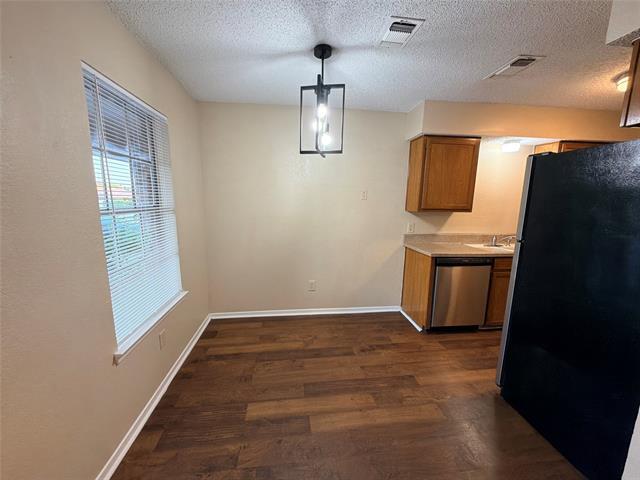 Foto del edificio - 5804 Tinsley Dr