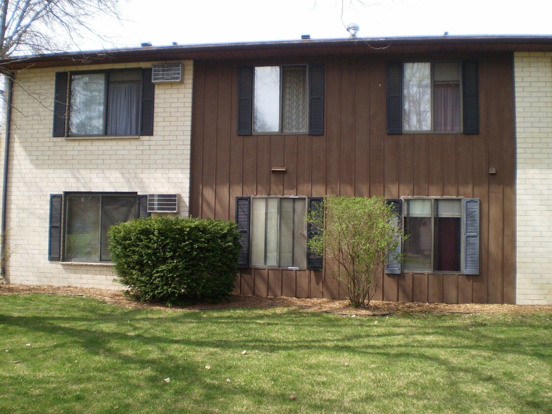 Primary Photo - El Mar Court
