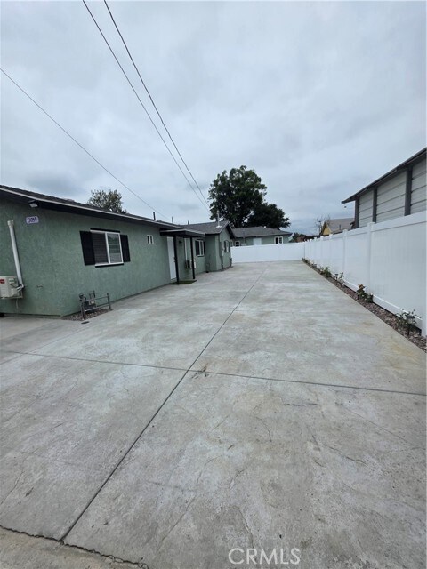 Foto del edificio - 13059 3rd St
