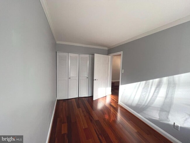 Foto del edificio - 11208 Chestnut Grove Square