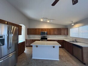 Building Photo - 6858 S 19th St