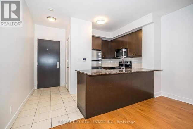 Building Photo - 60 Absolute Ave