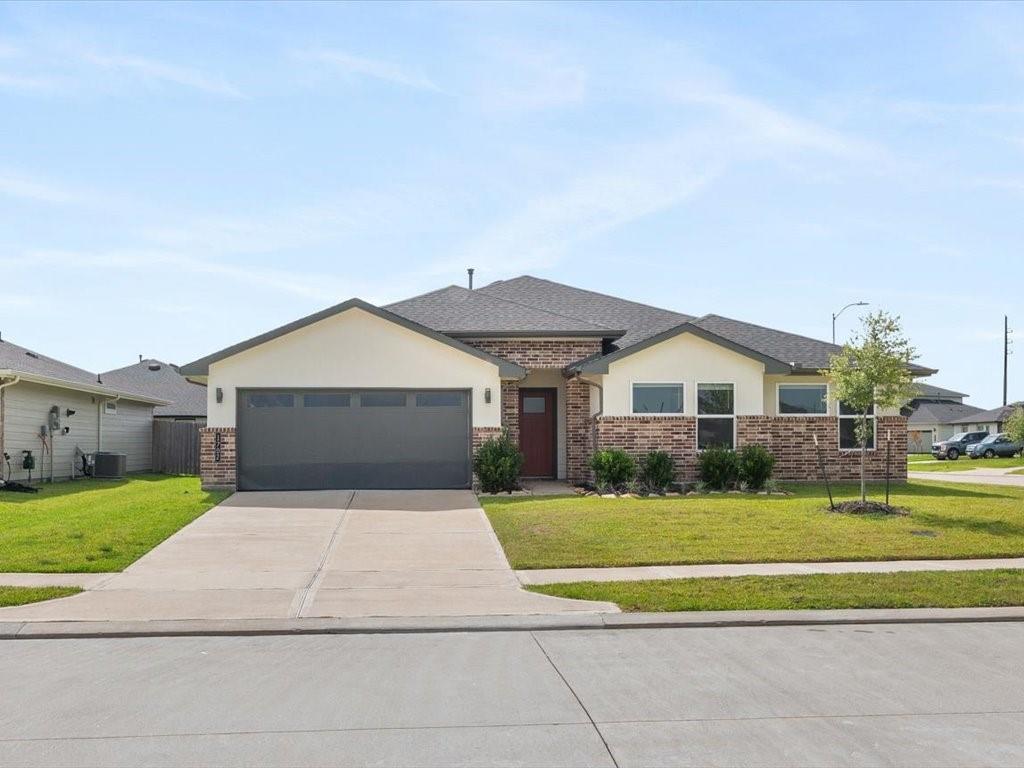 Primary Photo - 1702 Maclane Ct