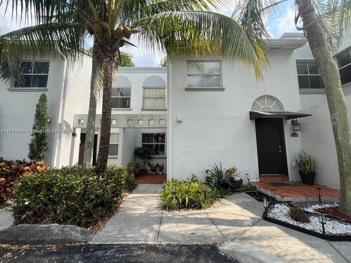 Foto principal - 9756 NW 47th Terrace