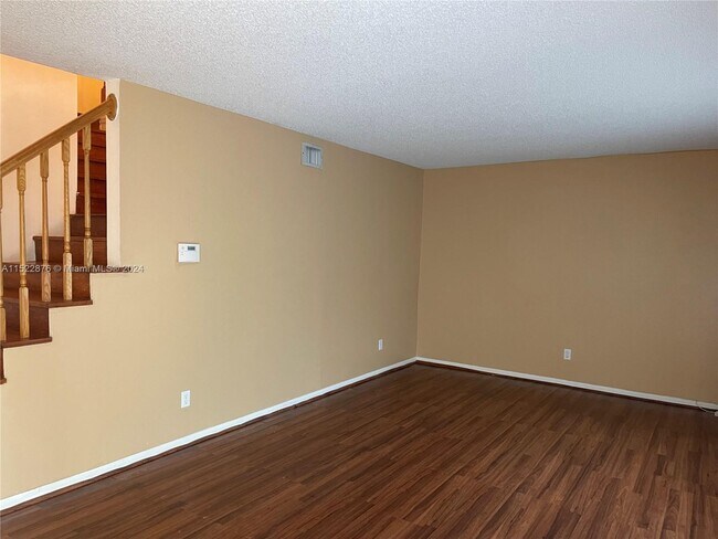 Building Photo - 59 Canterbury Ln