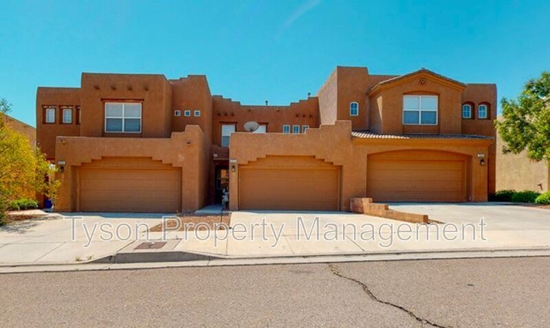 Primary Photo - 6520 Los Pueblos Pl NW