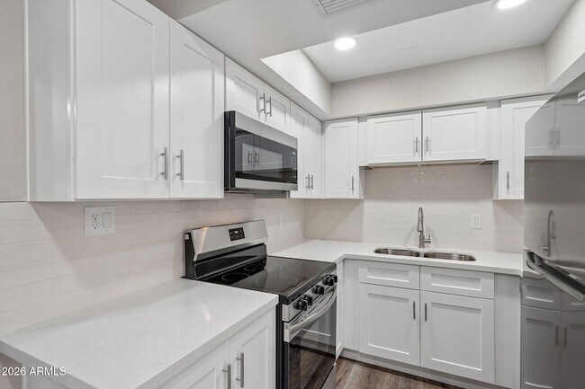 Foto del edificio - 6721 E McDowell Rd